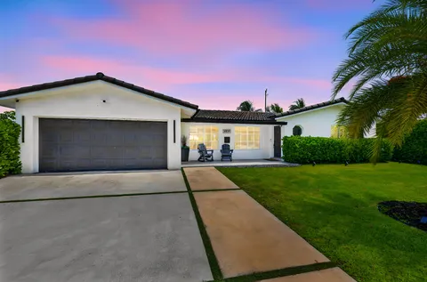 $1,250,000 | 2917 Northeast 35th Court, Lighthouse Point, FL 33064