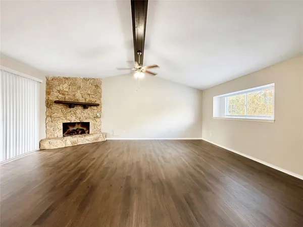 $1,900 | 3230 Sycamore Springs Drive, Houston, TX 77339