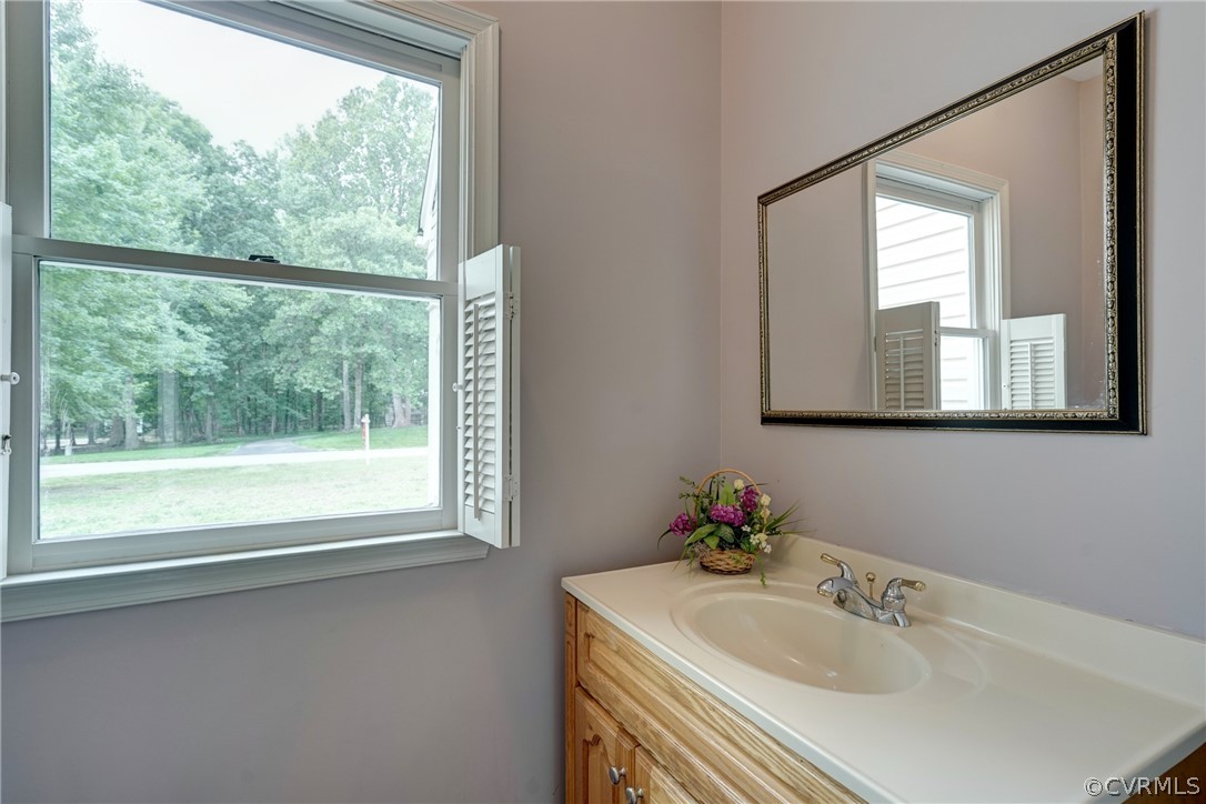 13630 Edmonthorpe Road Midlothian, VA 23113 - Photo 18 of 30 The updated Powder Room completes the 1st floor.