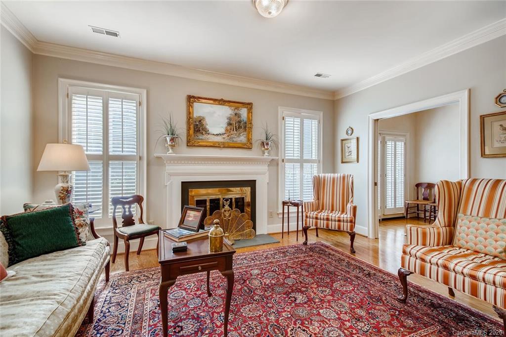 2803 Sharon View Road Charlotte, NC 28210 - Photo 5 of 29 Gallery Image 5