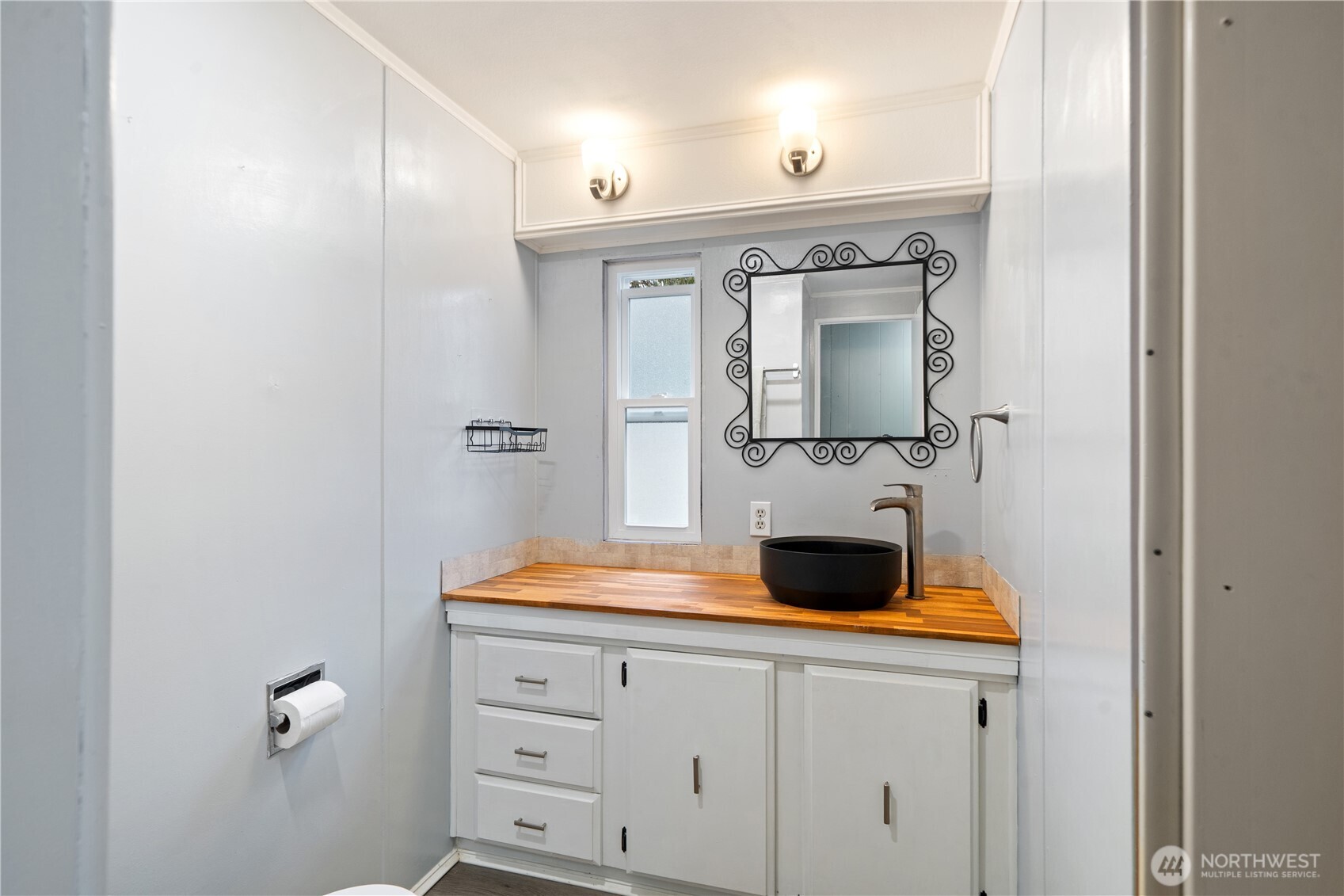 3060 Northeast McWilliams Road, Unit 135 Bremerton, WA 98311 - Photo 13 of 18