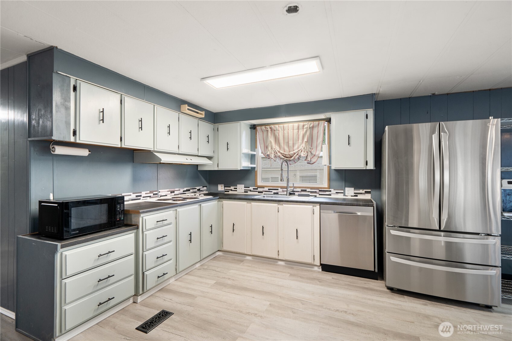 3060 Northeast McWilliams Road, Unit 135 Bremerton, WA 98311 - Photo 9 of 18