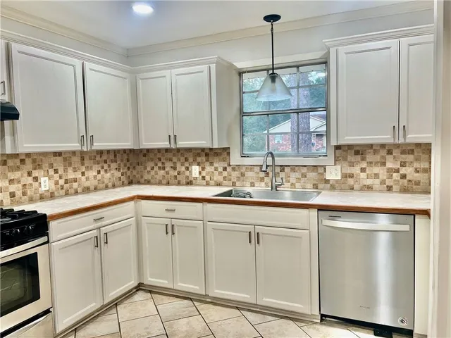 $248,000 | 136 Nalley Drive, Pineville, LA 71360