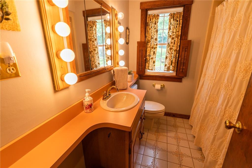 3950 New Castle Road Pulaski, PA 16143 - Photo 13 of 25 Gallery Image 13