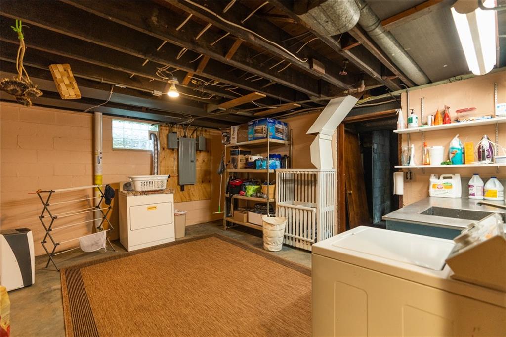 3950 New Castle Road Pulaski, PA 16143 - Photo 19 of 25 Gallery Image 19