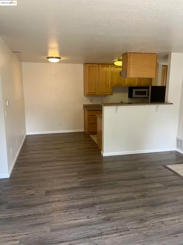 $2,200 | 2207 Lakeview Circle, Pittsburg, CA 94565