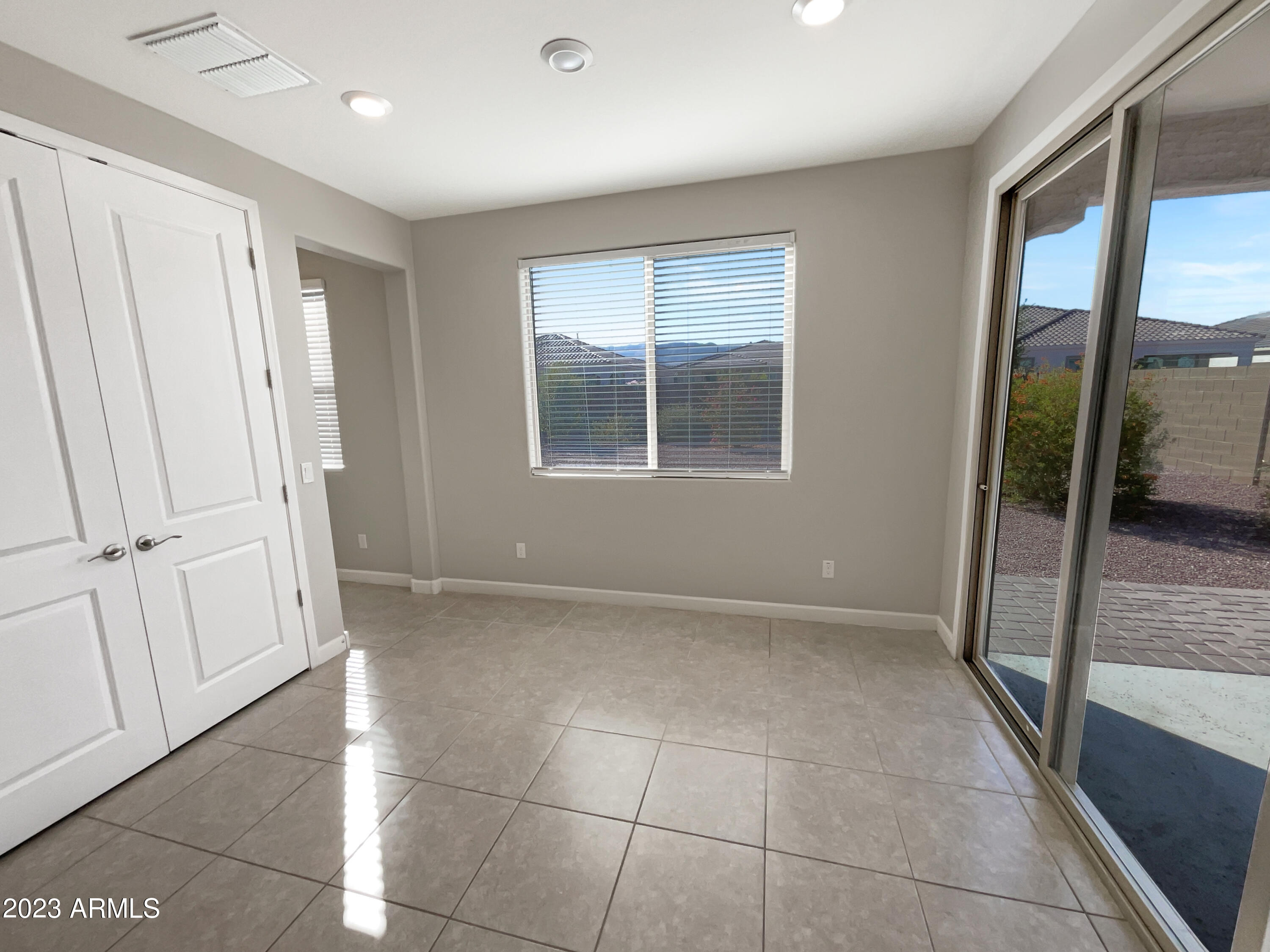 2815 West Carson Road Phoenix, AZ 85041 - Photo 11 of 49 listing_10