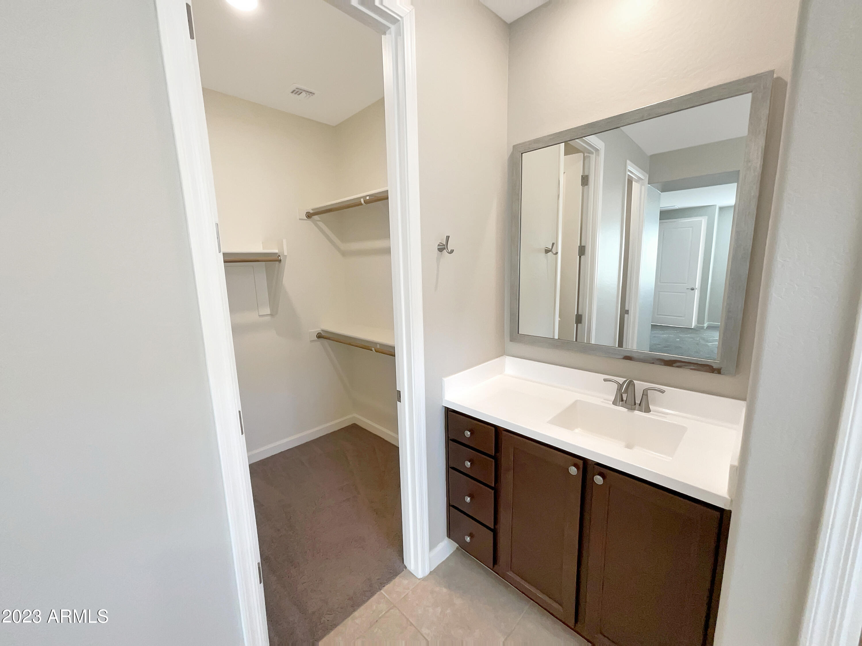 2815 West Carson Road Phoenix, AZ 85041 - Photo 40 of 49 listing_39