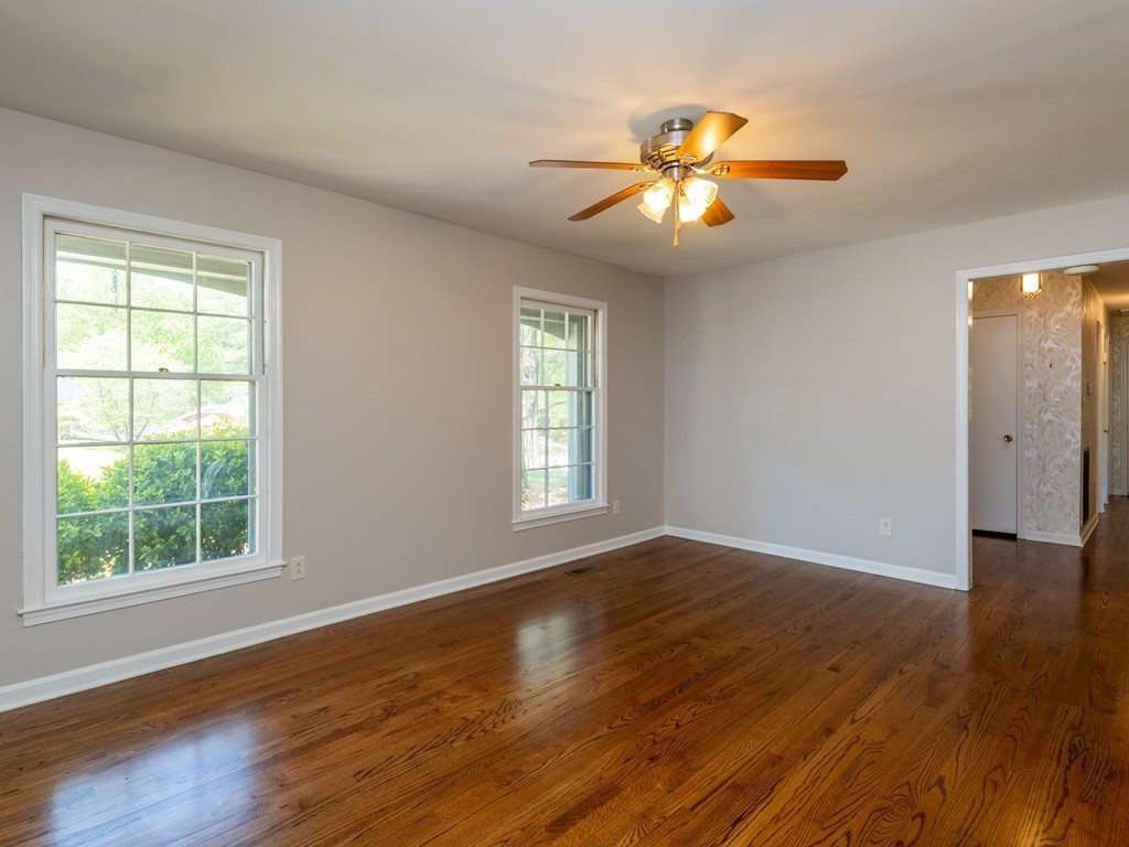 2105 Shenandoah Road Raleigh, NC 27603 - Photo 6 of 27 Great Room