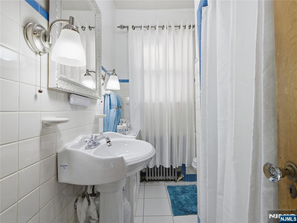 768 East 25th Street Paterson, NJ 07504 - Photo 18 of 25