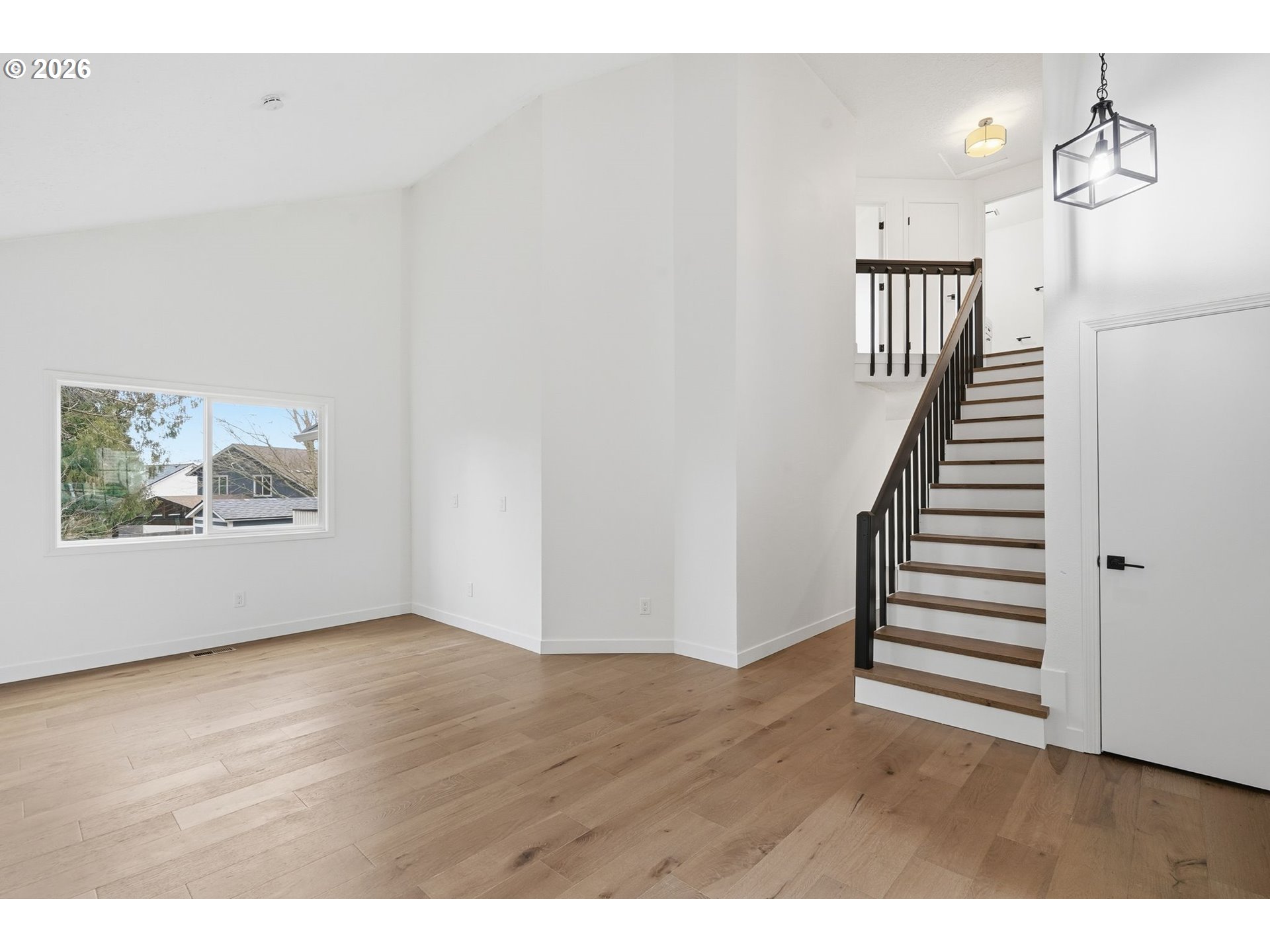 10352 Southwest Picks Way Portland, OR 97224 - Photo 11 of 46