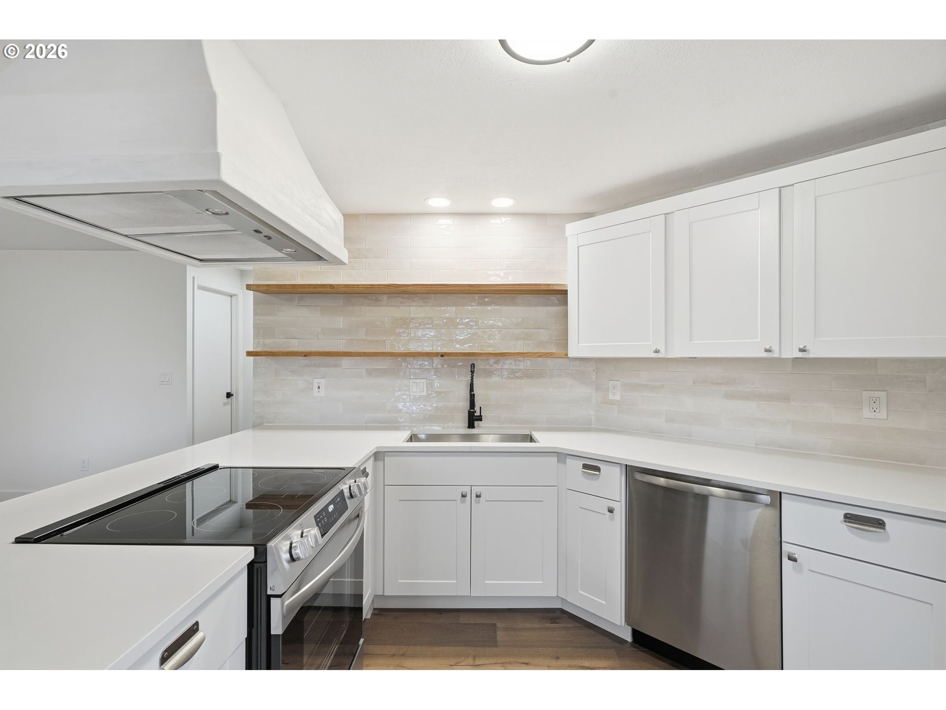 10352 Southwest Picks Way Portland, OR 97224 - Photo 32 of 46