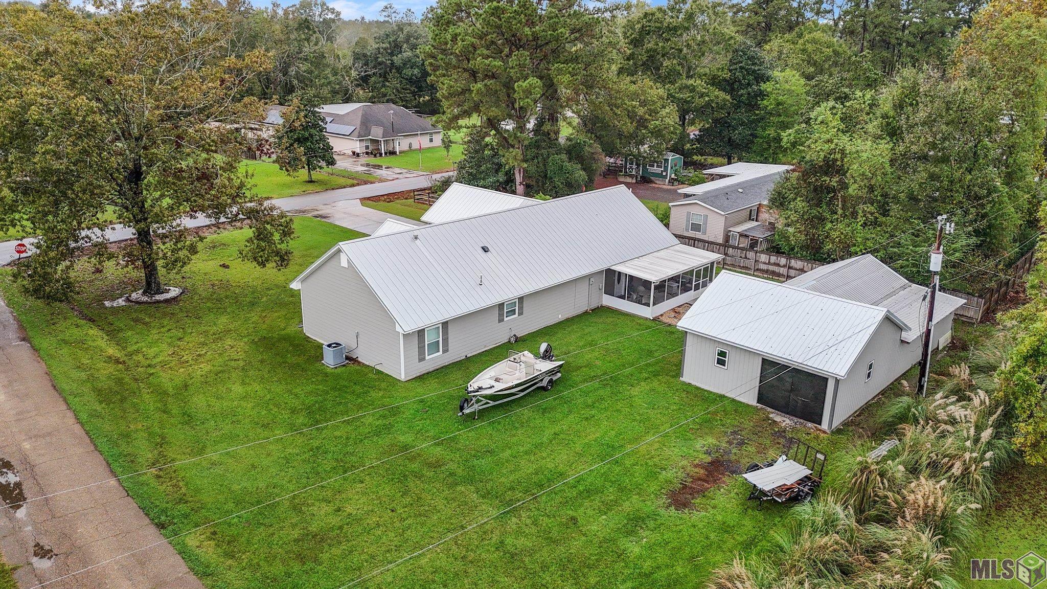 14360 Harry Savoy Road St. Amant, LA 70774 - Photo 33 of 38 Gallery Image 33