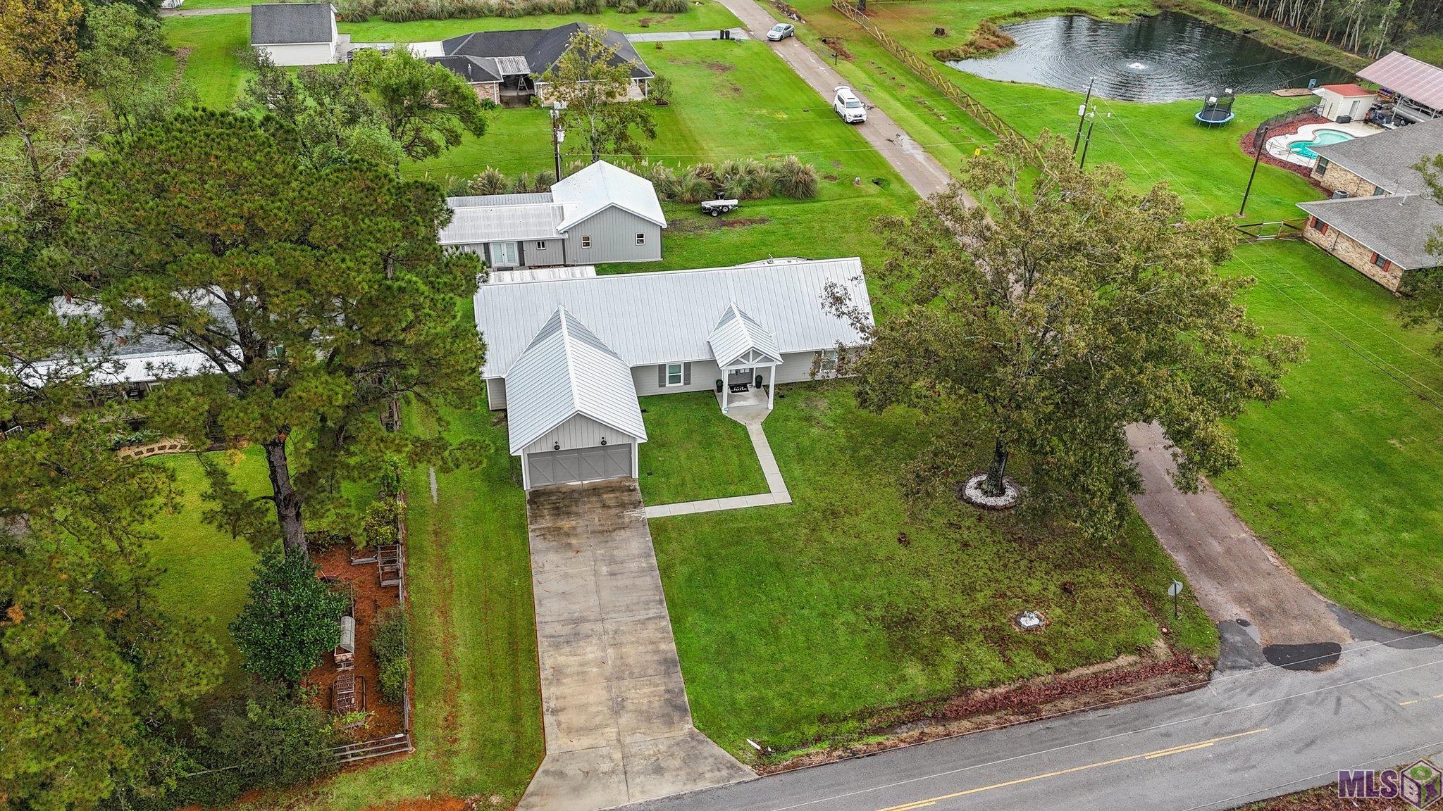 14360 Harry Savoy Road St. Amant, LA 70774 - Photo 34 of 38 Gallery Image 34