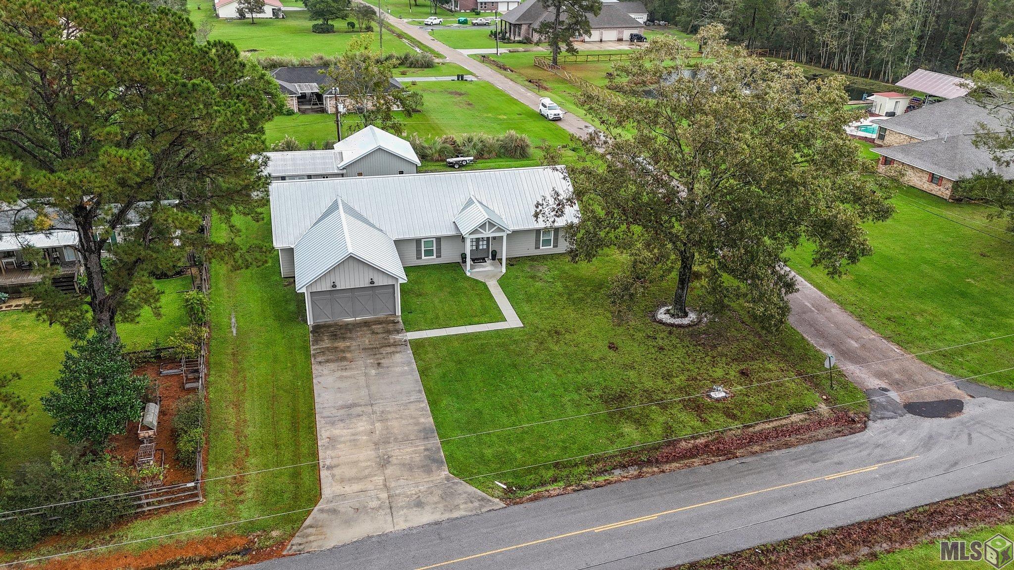 14360 Harry Savoy Road St. Amant, LA 70774 - Photo 35 of 38 Gallery Image 35