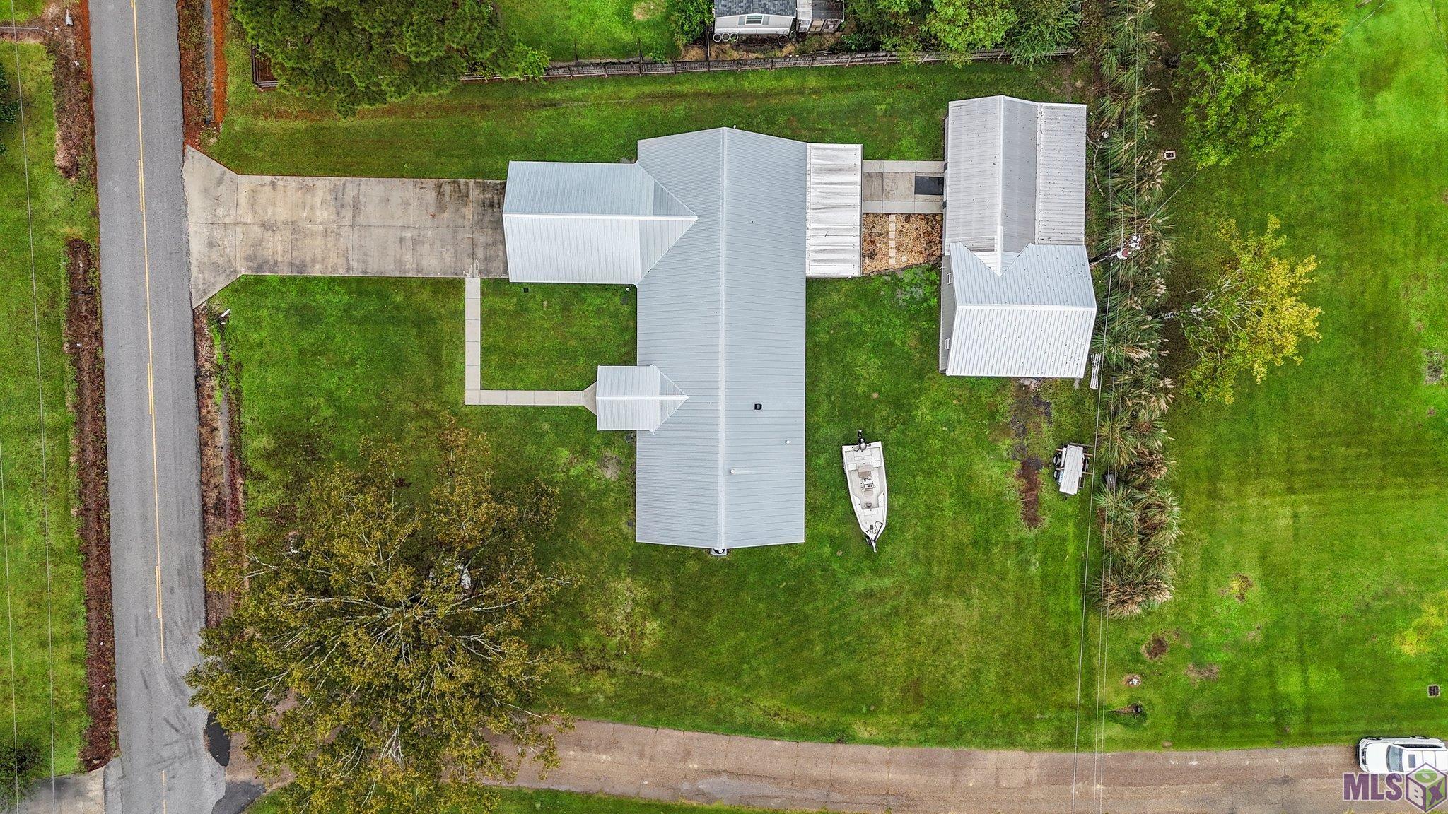 14360 Harry Savoy Road St. Amant, LA 70774 - Photo 38 of 38 Gallery Image 38