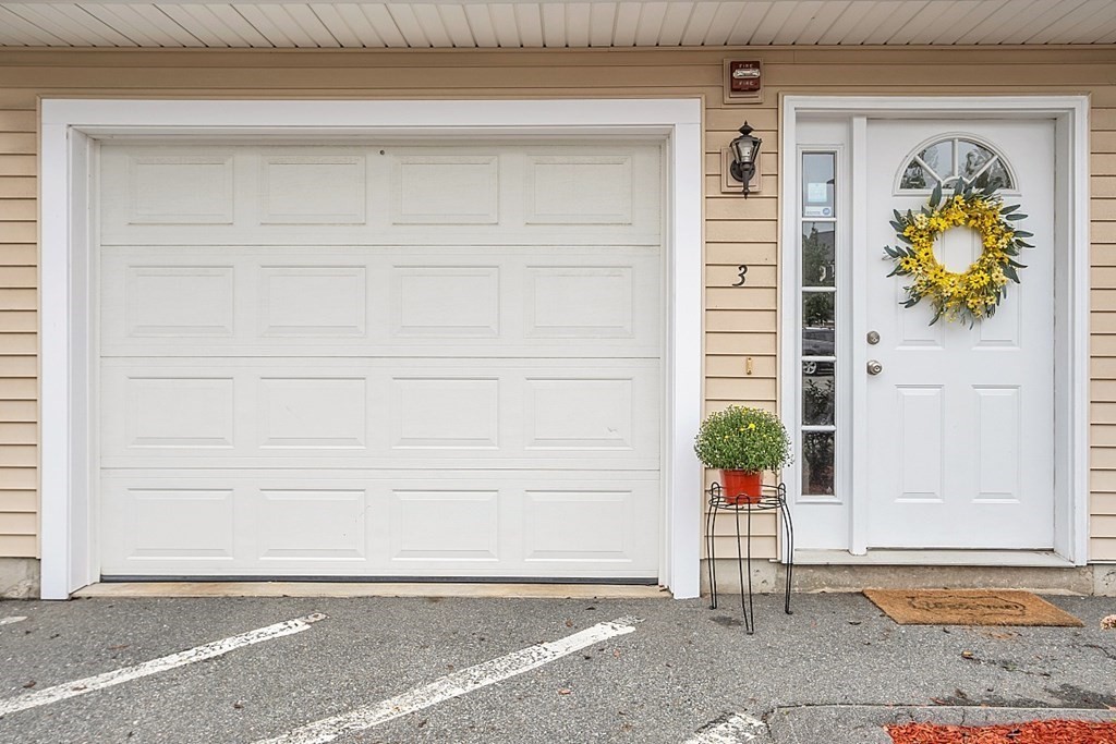 417 Hildreth Street, Unit 3 Lowell, MA 01850 - Photo 34 of 37