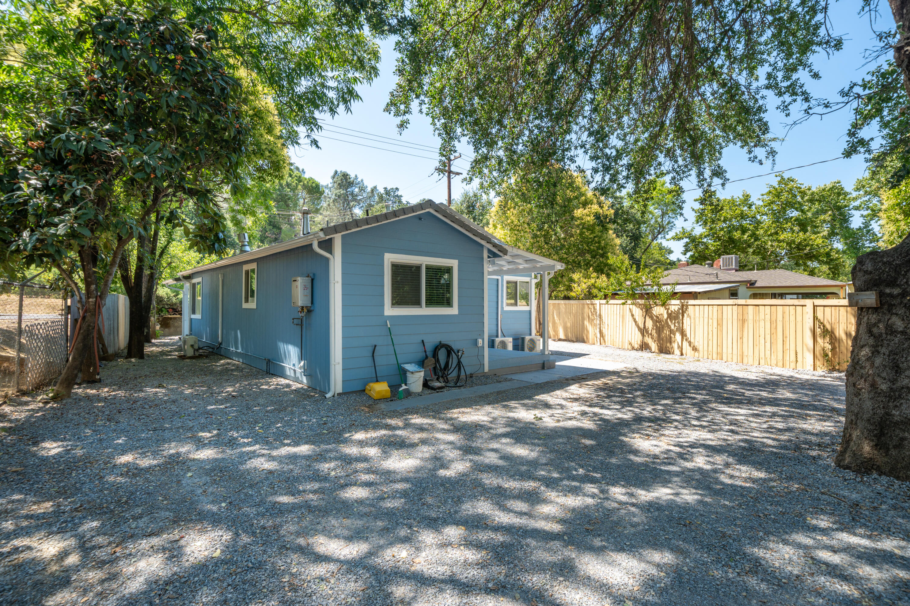 4725 Cedars Road Redding, CA 96001 - Photo 12 of 33 4725 Cedars Rd-34