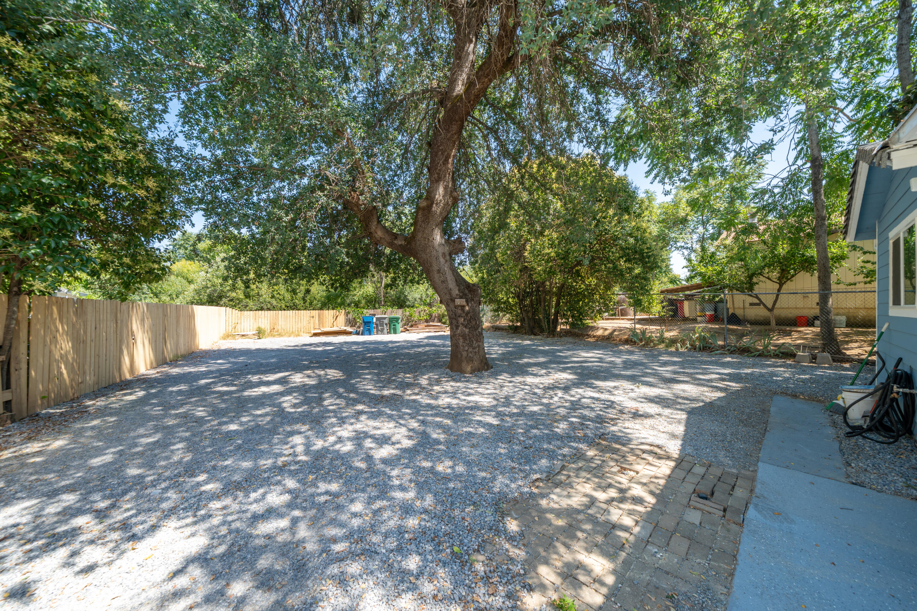 4725 Cedars Road Redding, CA 96001 - Photo 28 of 33 4725 Cedars Rd-31