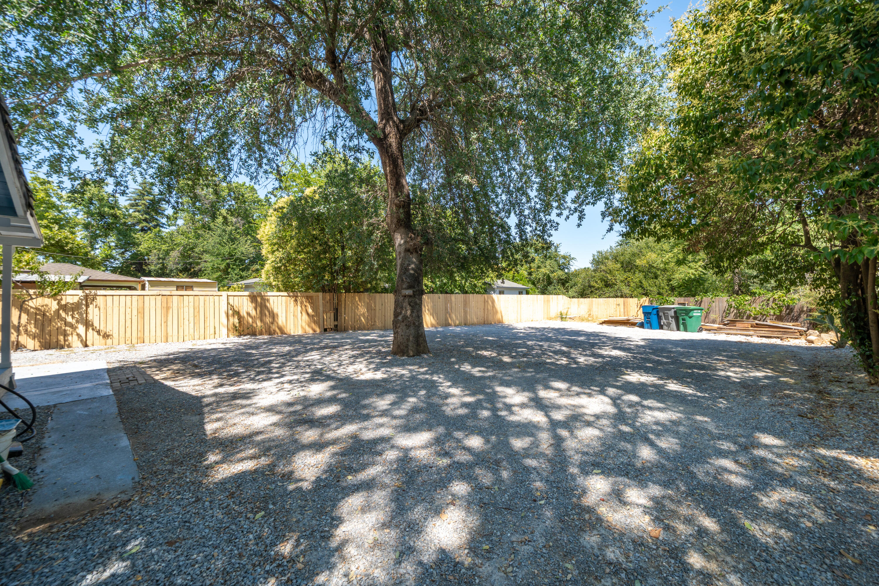 4725 Cedars Road Redding, CA 96001 - Photo 29 of 33 4725 Cedars Rd-33