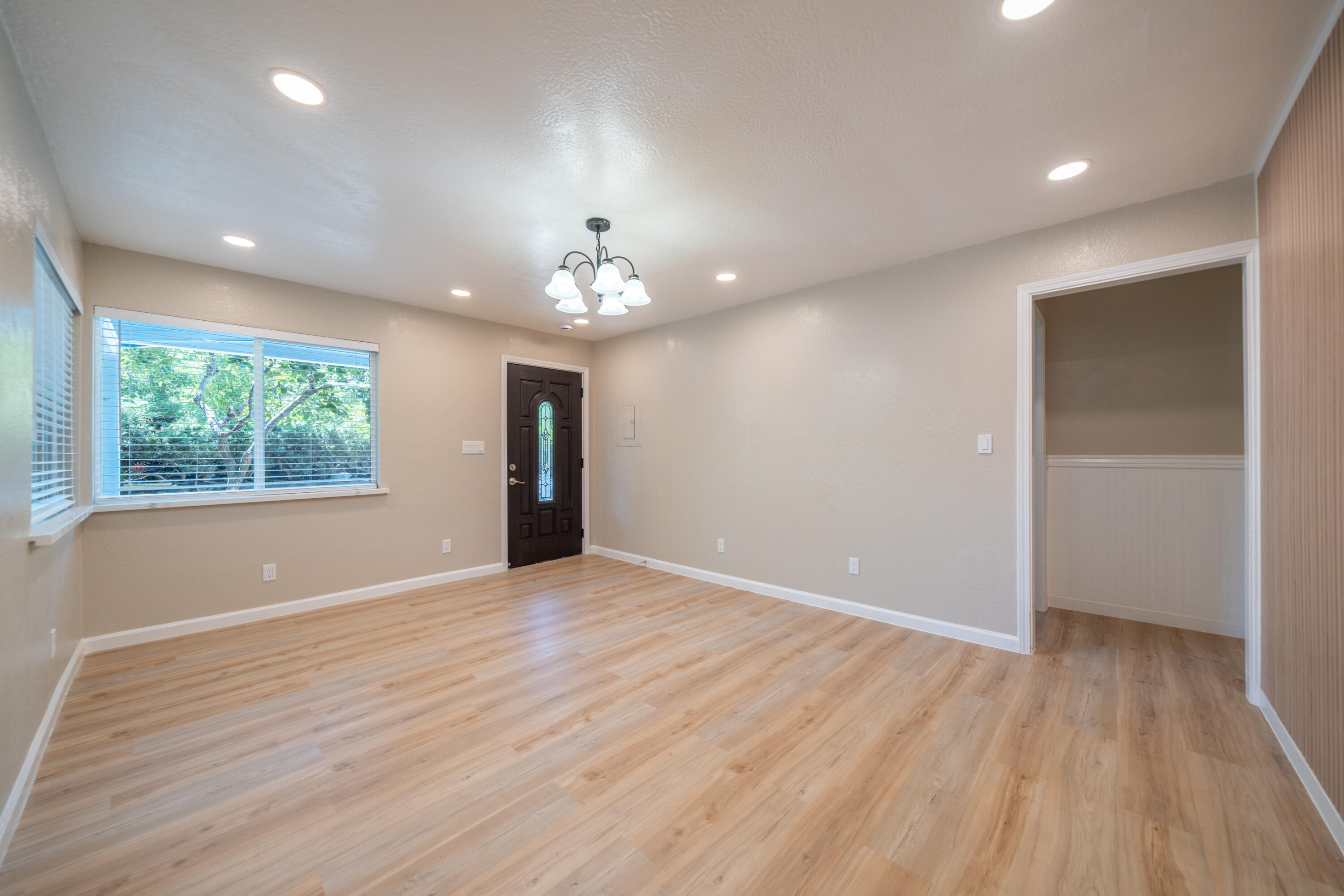 4725 Cedars Road Redding, CA 96001 - Photo 3 of 33 4725 Cedars Rd-13