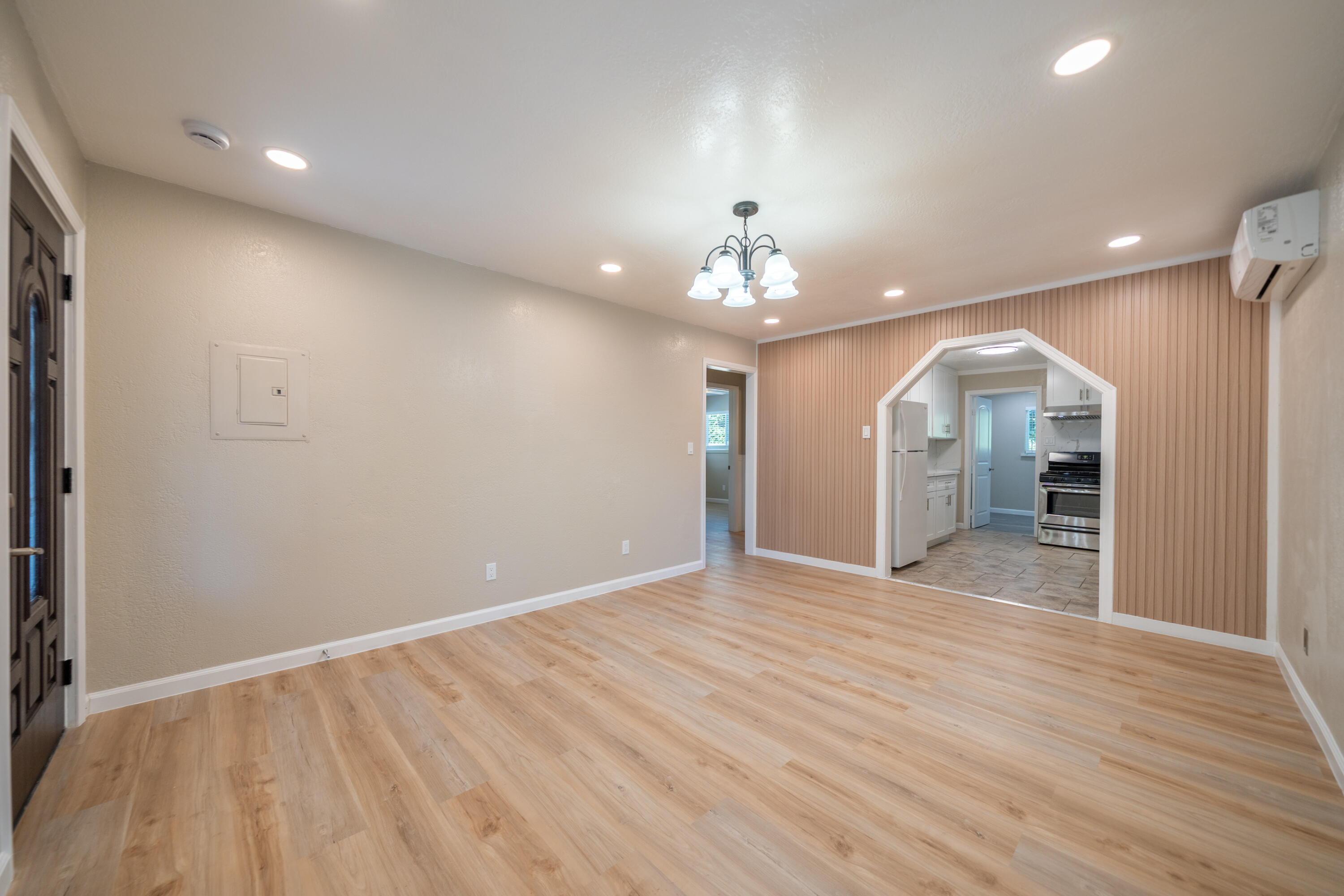 4725 Cedars Road Redding, CA 96001 - Photo 5 of 33 4725 Cedars Rd-15