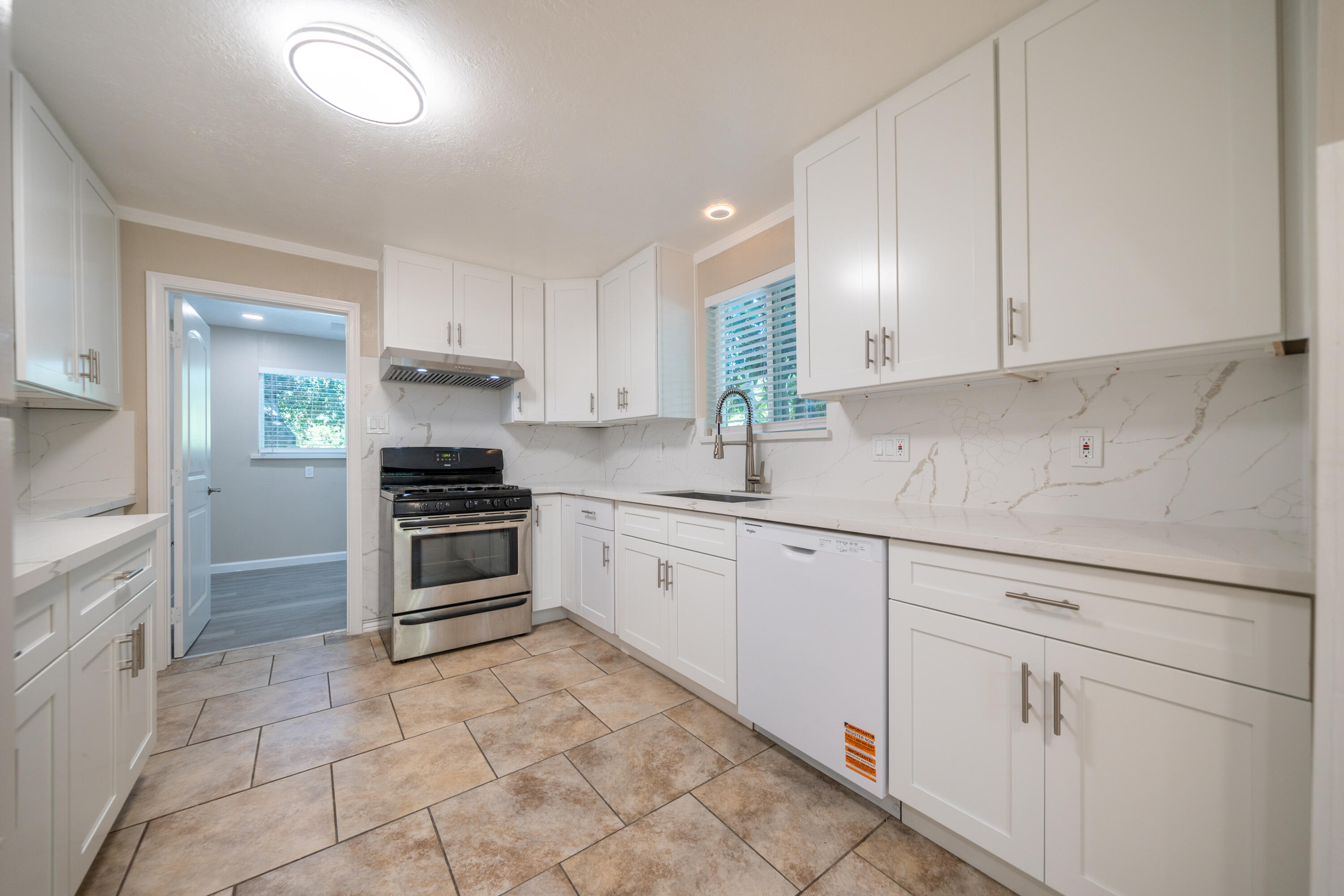 4725 Cedars Road Redding, CA 96001 - Photo 6 of 33 4725 Cedars Rd-16