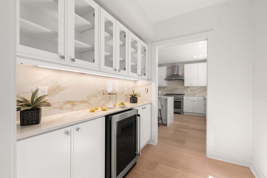 84 Winthrop Road, Unit 1 Brookline, MA 02445 - Photo 18 of 34