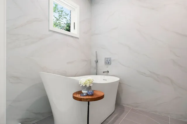 $2,798,000 | 84 Winthrop Road, Unit 1, Brookline, MA 02445