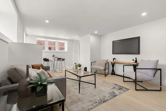 $2,798,000 | 84 Winthrop Road, Unit 1, Brookline, MA 02445