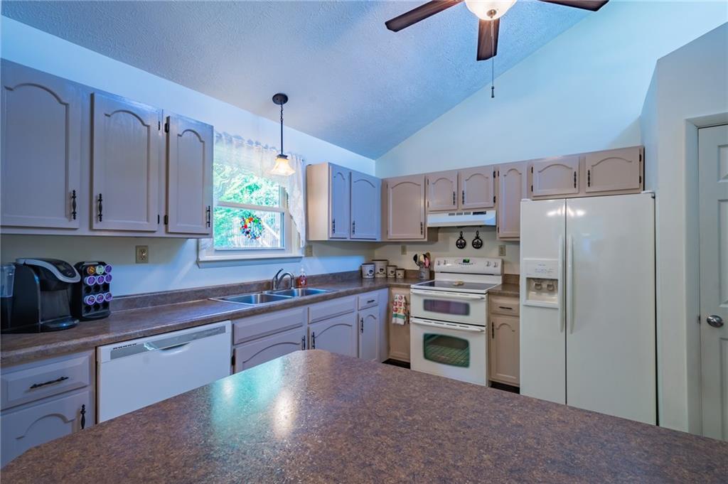 420 Slate Run Road Greensburg, PA 15601 - Photo 8 of 25 Gallery Image 8