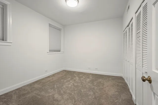 $390,000 | 4021 North Southport Avenue, Unit 1, Chicago, IL 60613