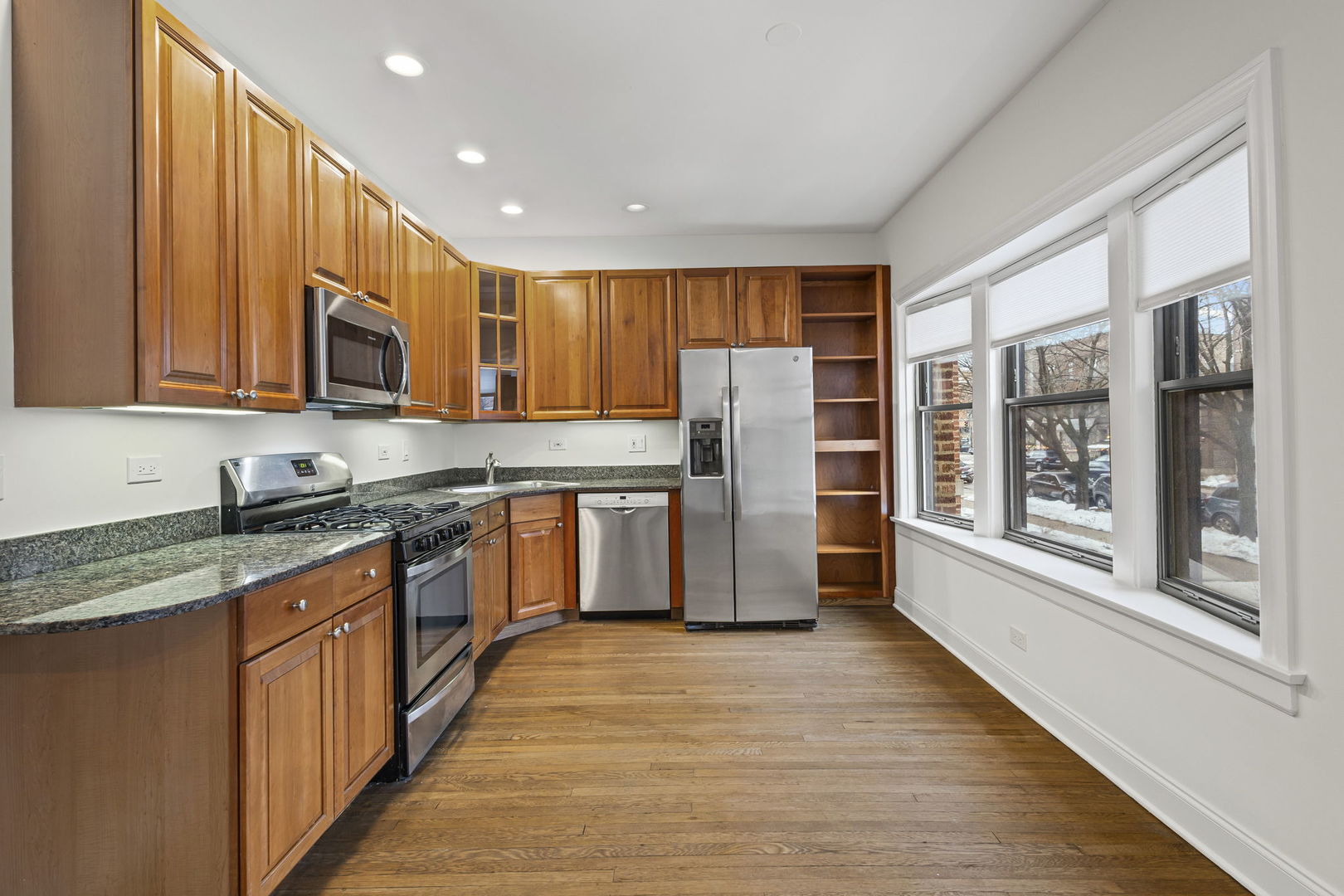 4021 North Southport Avenue, Unit 1 Chicago, IL 60613 - Photo 4 of 15