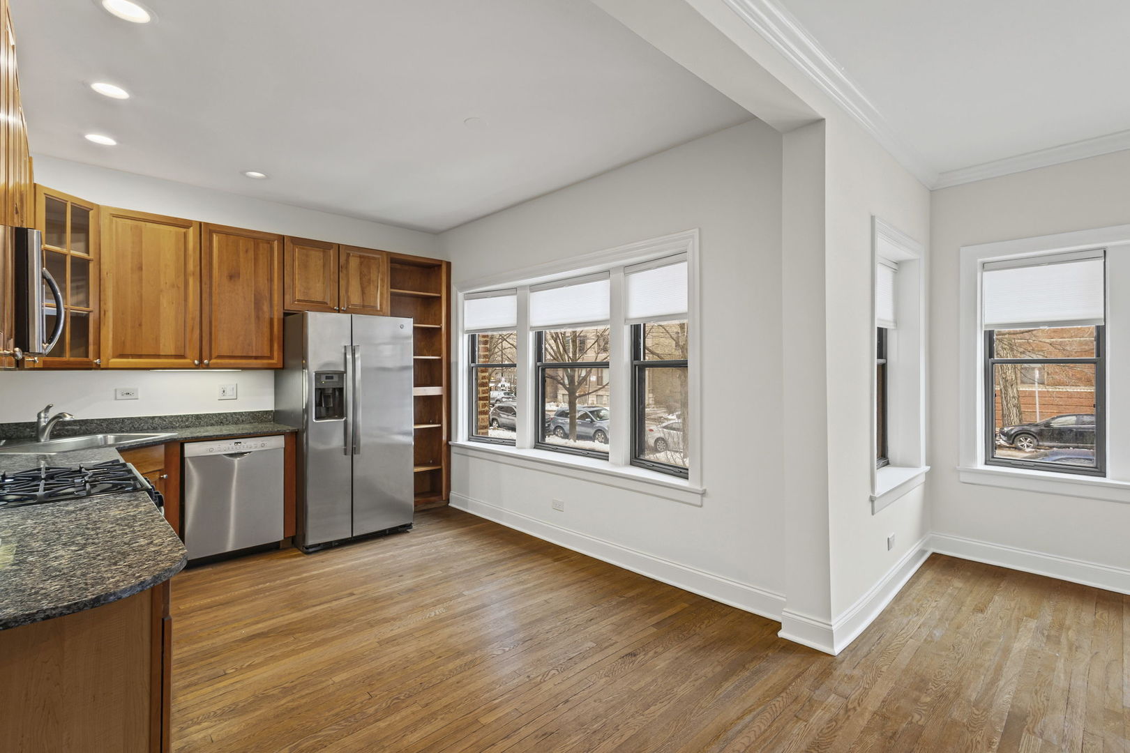 4021 North Southport Avenue, Unit 1 Chicago, IL 60613 - Photo 5 of 15