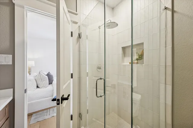 $875,000 | 1111 Fugate Street, Houston, TX 77009