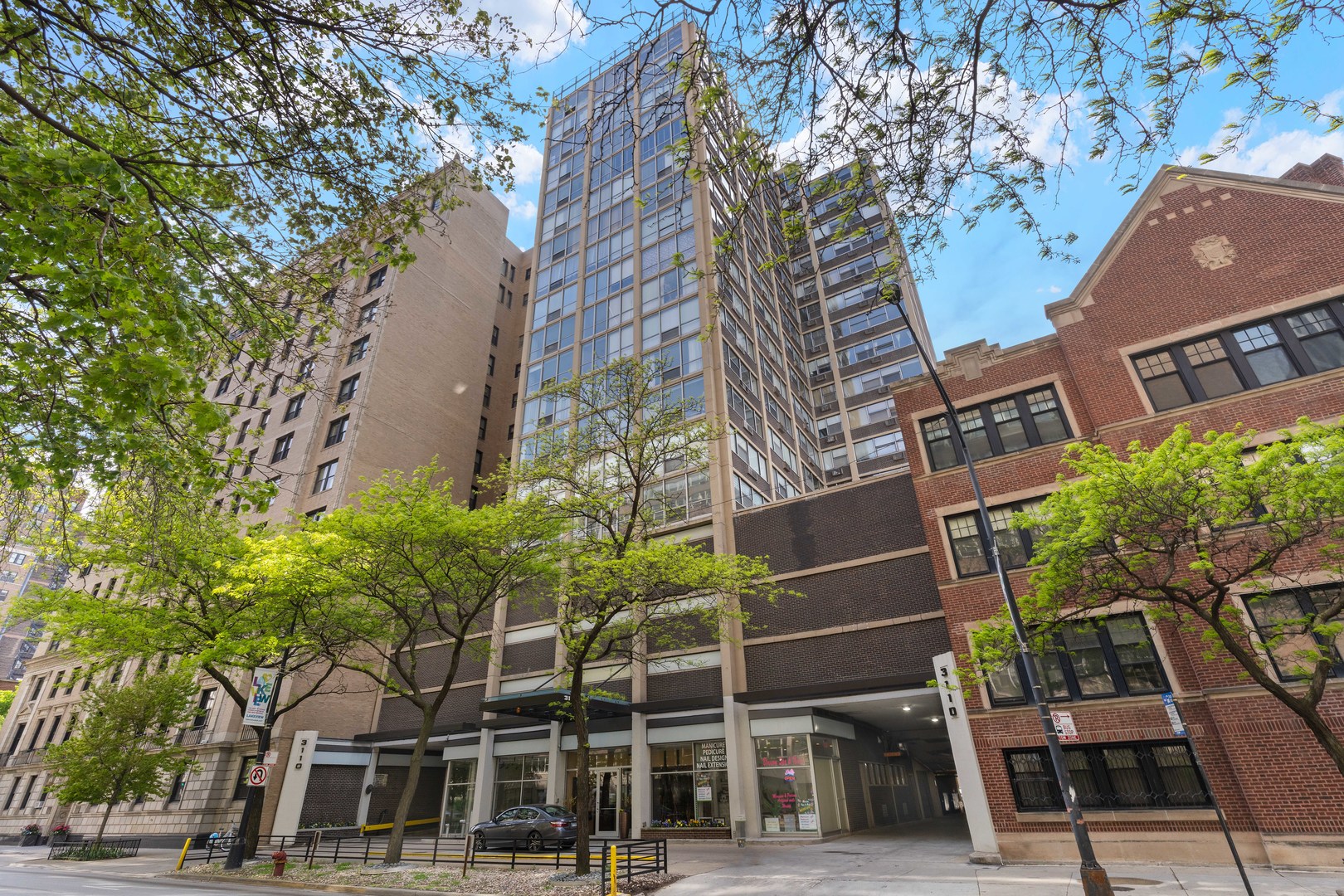 3110 North Sheridan Road, Unit 1205 Chicago, IL 60657 - Photo 1 of 21 a front view of a building with street view