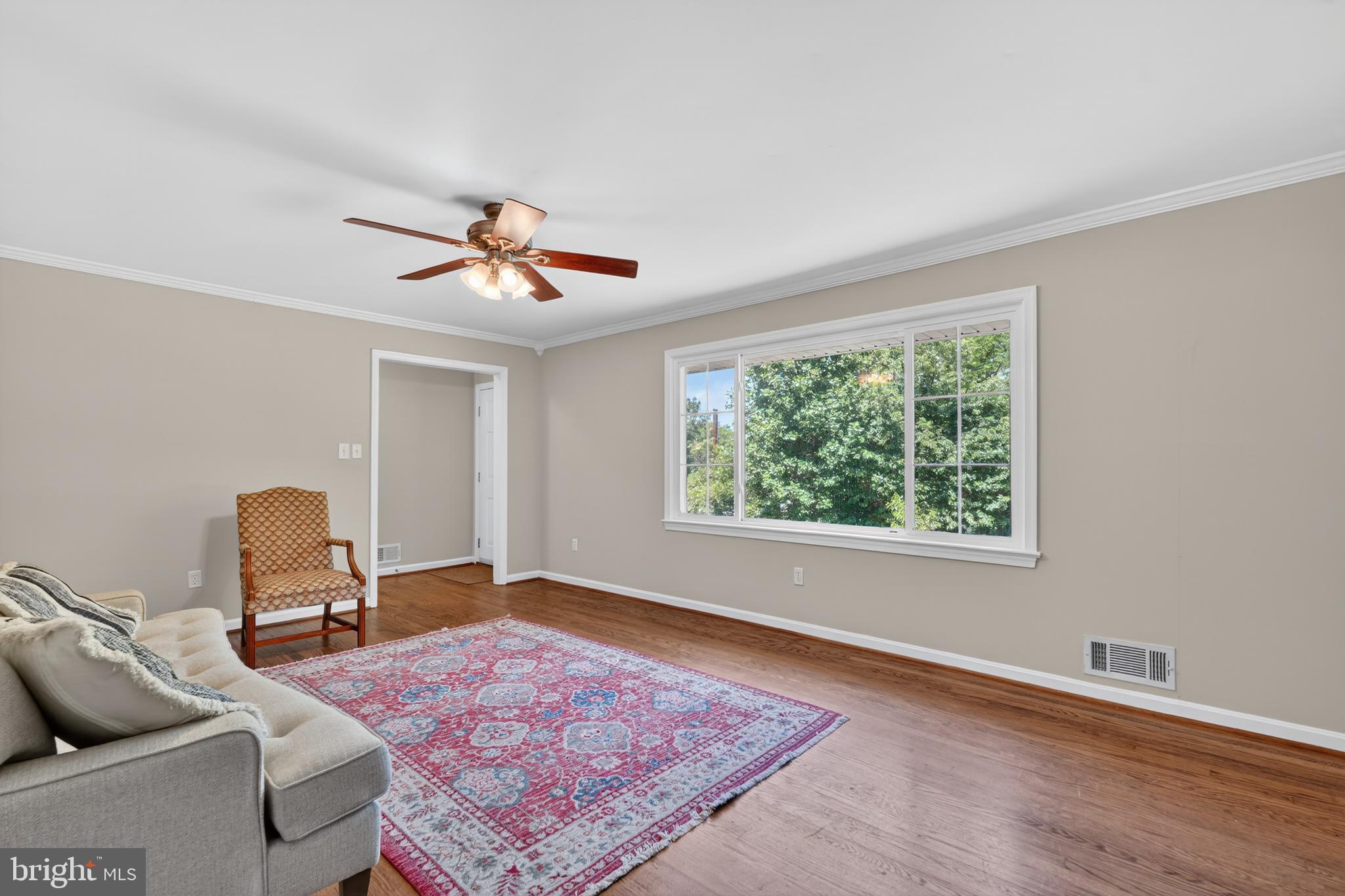 6727 Newington Road Lorton, VA 22079 - Photo 9 of 51