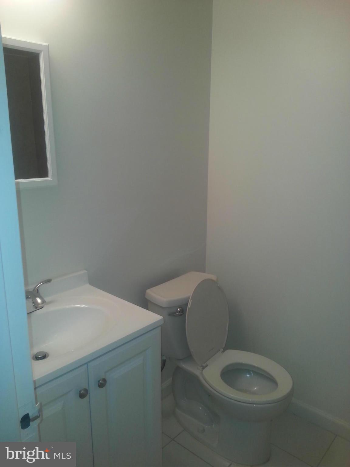 2202 Castle Rock Square, Unit 11C Reston, VA 20191 - Photo 17 of 23 Bath