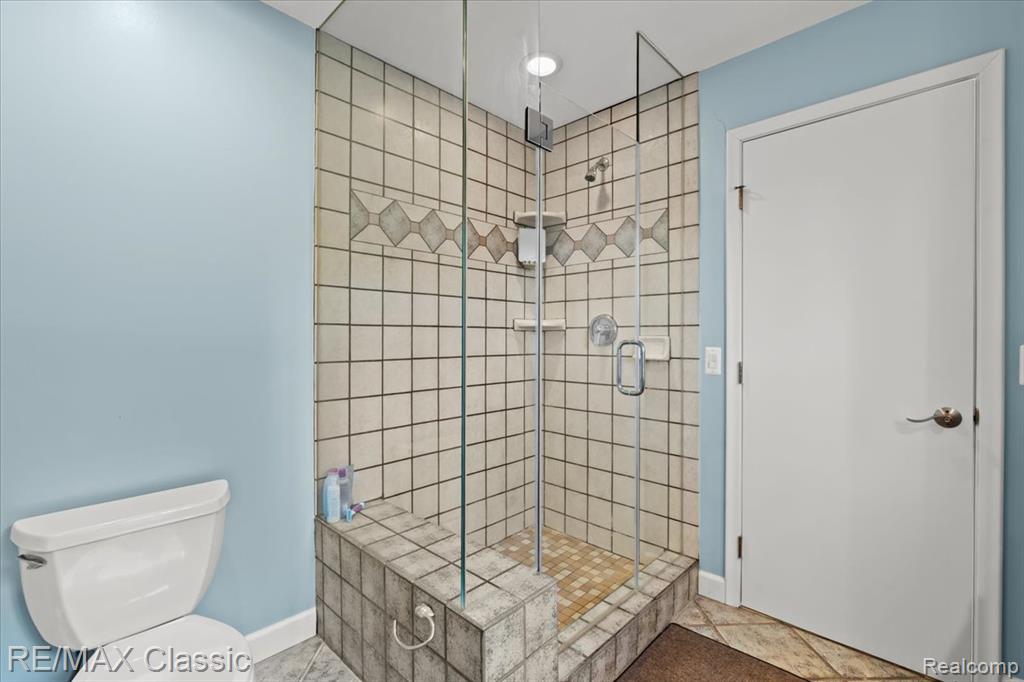 2345 East Commerce Road Milford, MI 48381 - Photo 21 of 77
