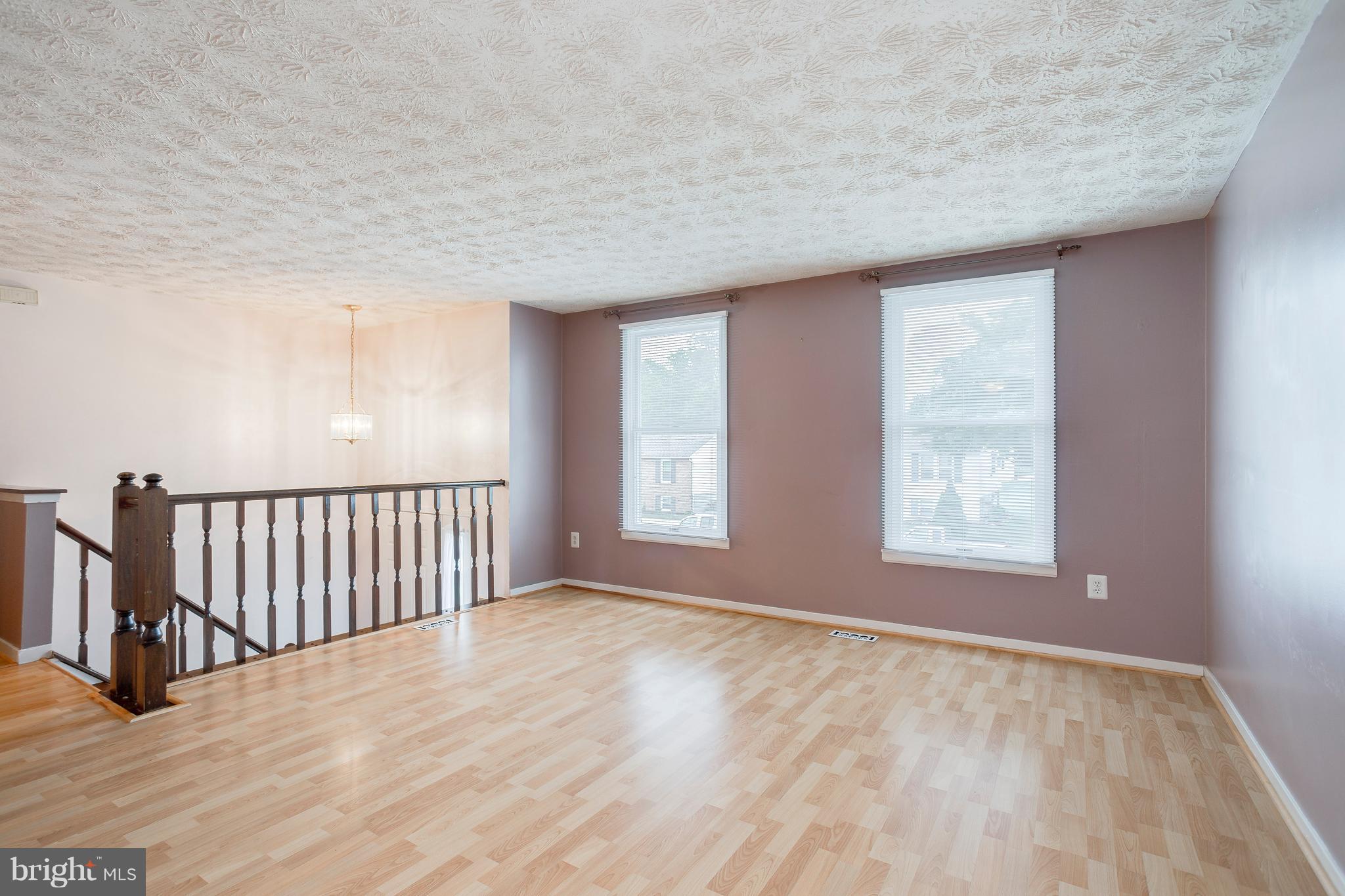3518 Blue Coat Road Baltimore, MD 21236 - Photo 3 of 30 Living Room