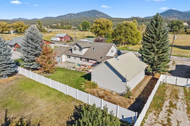 $550,000 | 1005 North 3rd Street East, Chewelah, WA 99109