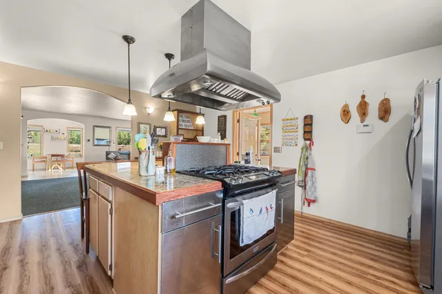 $550,000 | 1005 North 3rd Street East, Chewelah, WA 99109