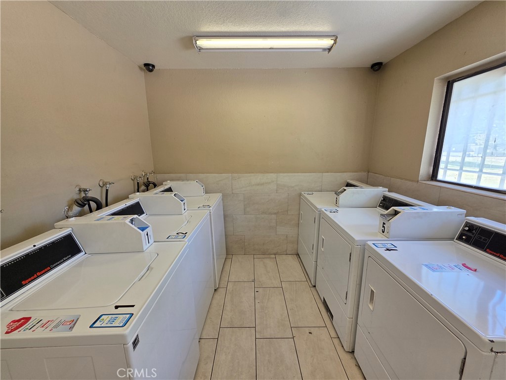 44036 25th Street West, Unit B7 Lancaster, CA 93536 - Photo 16 of 20 a storage room with a window