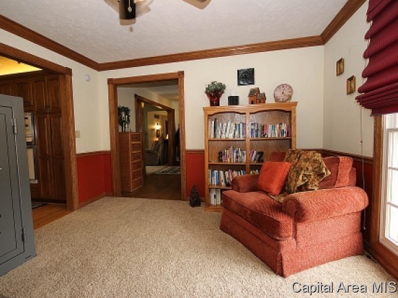 6400 Willow Springs Road Springfield, IL 62712 - Photo 11 of 24