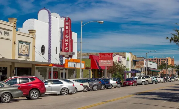 $3,000 | 2626 Couch Street, Houston, TX 77008