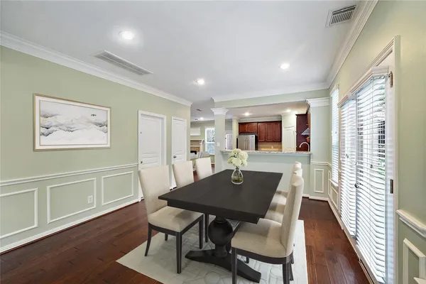 $3,000 | 2626 Couch Street, Houston, TX 77008