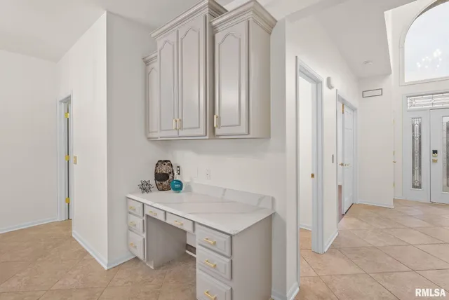 $489,900 | 1600 East 5th Street, Coal Valley, IL 61240