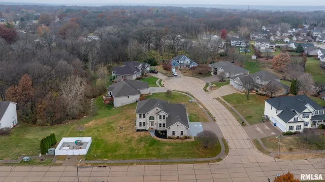 $489,900 | 1600 East 5th Street, Coal Valley, IL 61240