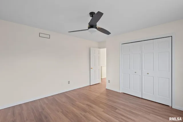 $489,900 | 1600 East 5th Street, Coal Valley, IL 61240