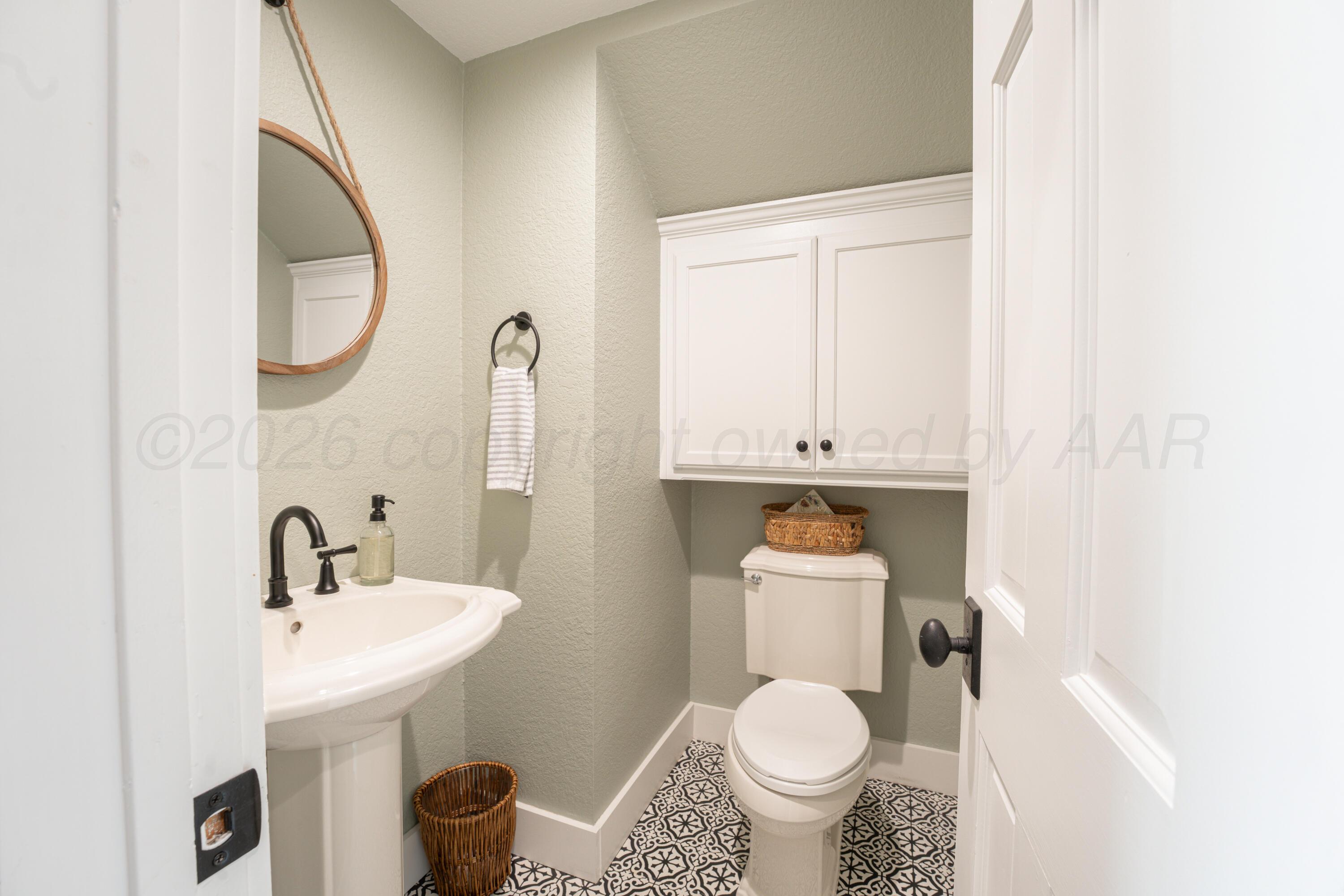 1251 South Girl Scout Road Amarillo, TX 79124 - Photo 29 of 86 29 HALL BATH